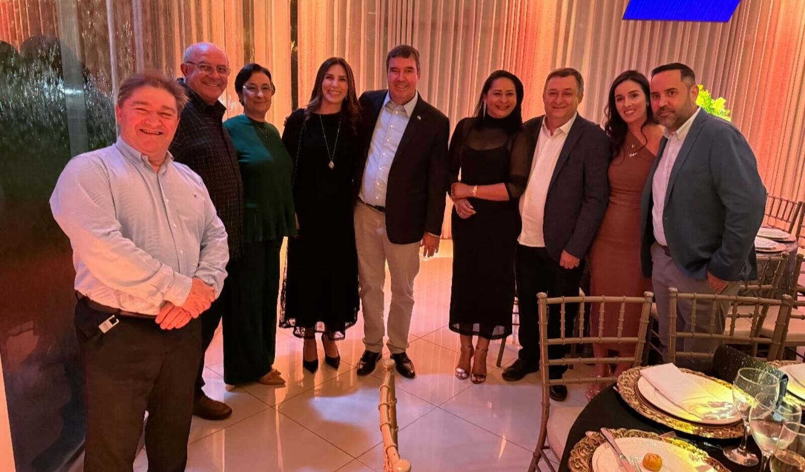 Imagem de compartilhamento para o artigo Buscando parcerias e inovações para Alcinópolis, prefeito Weliton Guimarães participa do 3º Congresso dos Municípios da MS Todo dia